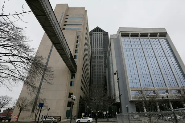 Pedestrian bridge at the San Diego Hall of Justice downtown